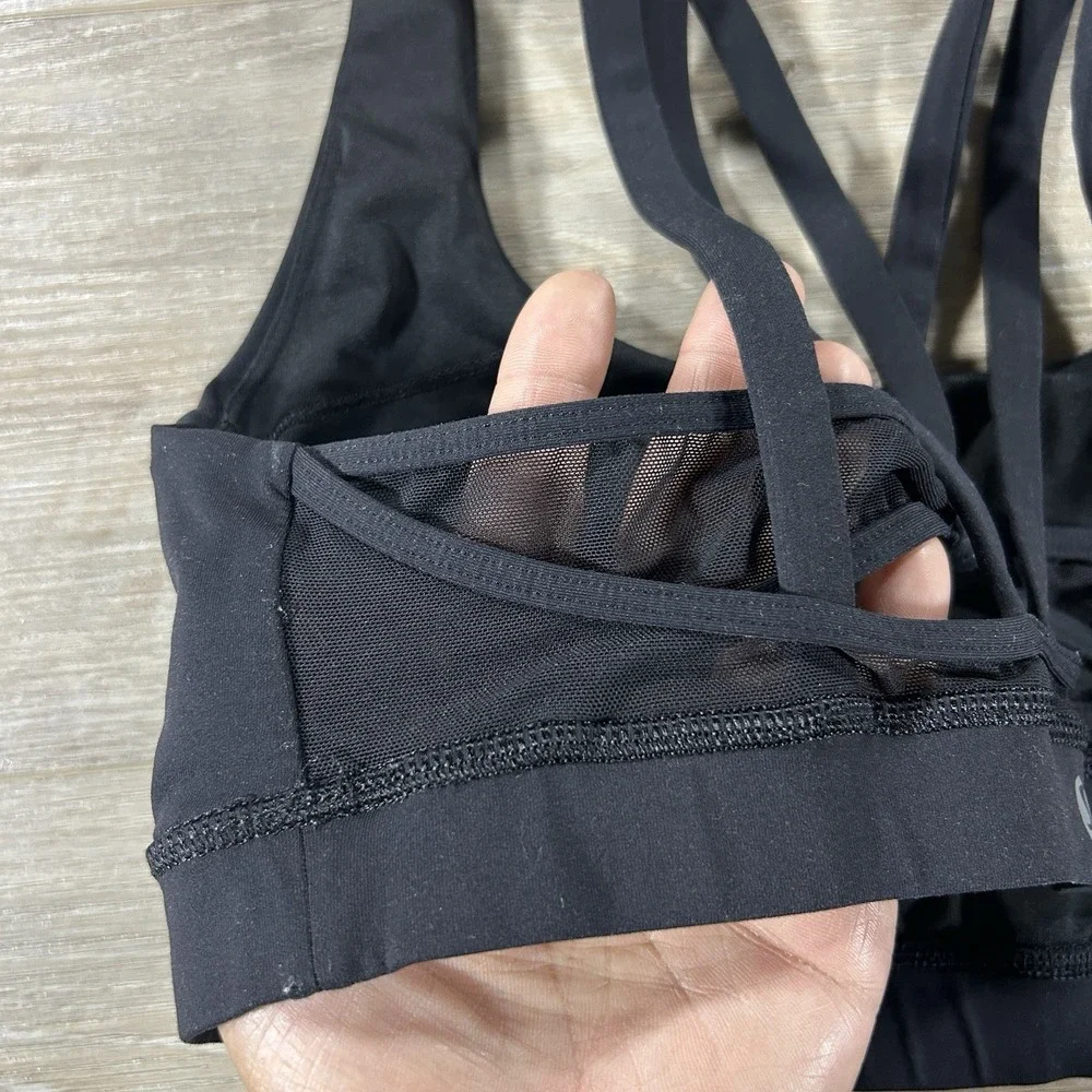 Lululemon Size 10 Black Energy Bra Exhale Mesh Criss Cross Medium Support B/C